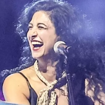 Mona Tavakoli