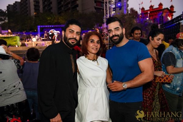 30 Kamyar at Grand Performances 2022