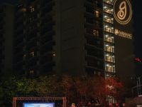 7 Kamyar at Grand Performances 2022