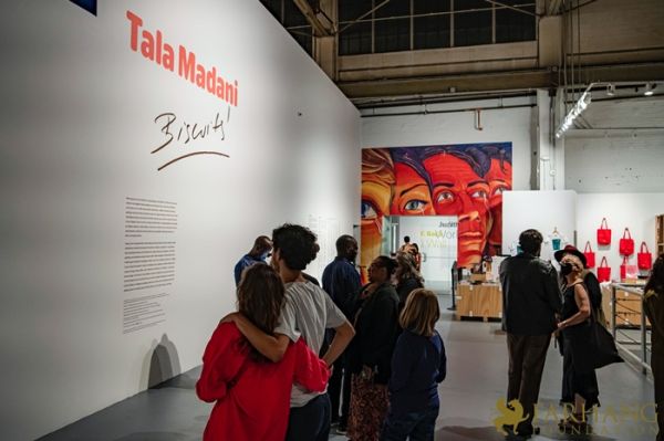 Tala Madani Exhibition Opening 059