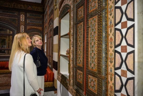 07 Dining With Sultan 