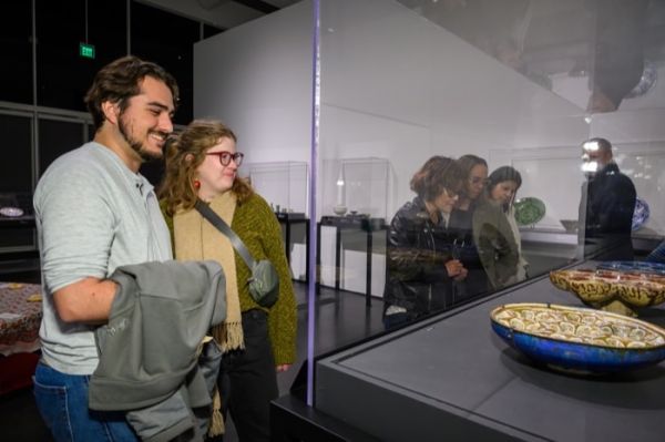 39 Dining With Sultan 