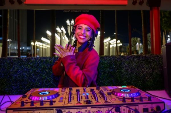 46 Dining With Sultan 