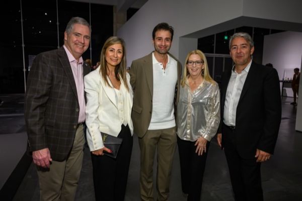 48 Dining With Sultan 