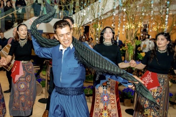 039 Nowruz   Shahram Nazeri
