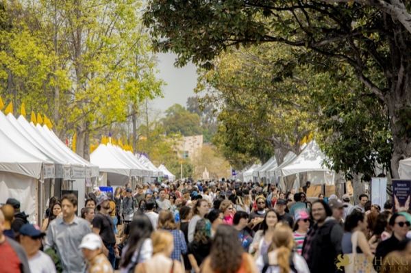 005 Iran Through Books 2024