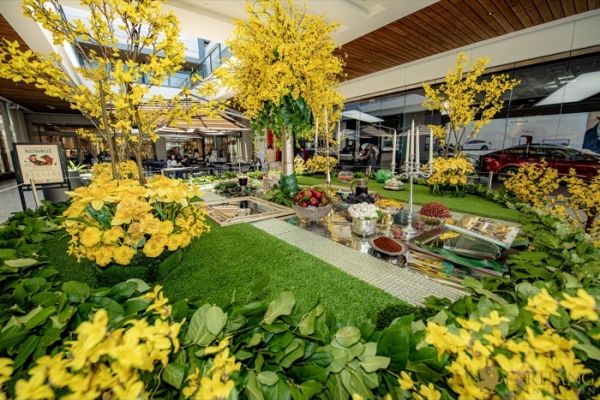 67 Nowruz at Westfield Century City 