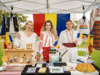048 Festival Beverly Hills