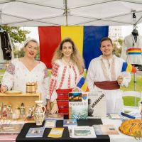 048 Festival Beverly Hills