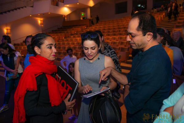 conversation neshat azari namjoo 024