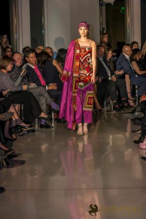 shahla dorriz iranian cultural runway 007